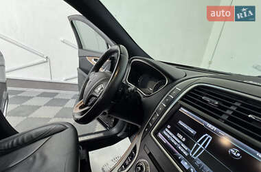 Внедорожник / Кроссовер Lincoln MKX 2015 в 