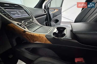 Внедорожник / Кроссовер Lincoln MKX 2015 в 