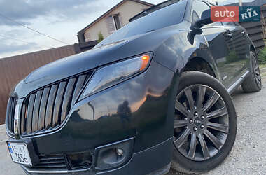 Внедорожник / Кроссовер Lincoln MKX 2011 в 