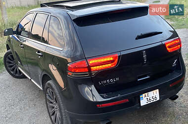 Внедорожник / Кроссовер Lincoln MKX 2011 в 