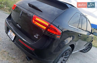 Внедорожник / Кроссовер Lincoln MKX 2011 в 