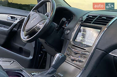 Внедорожник / Кроссовер Lincoln MKX 2011 в 