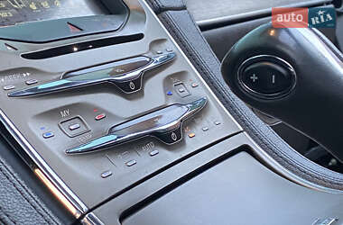 Внедорожник / Кроссовер Lincoln MKX 2011 в 