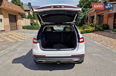 Внедорожник / Кроссовер Lincoln MKX 2018 в 
