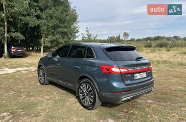 Внедорожник / Кроссовер Lincoln MKX 2015 в 