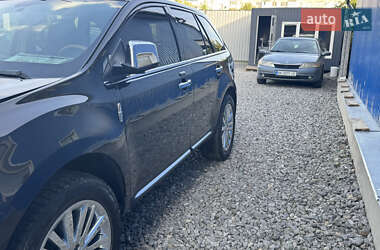Внедорожник / Кроссовер Lincoln MKX 2012 в 