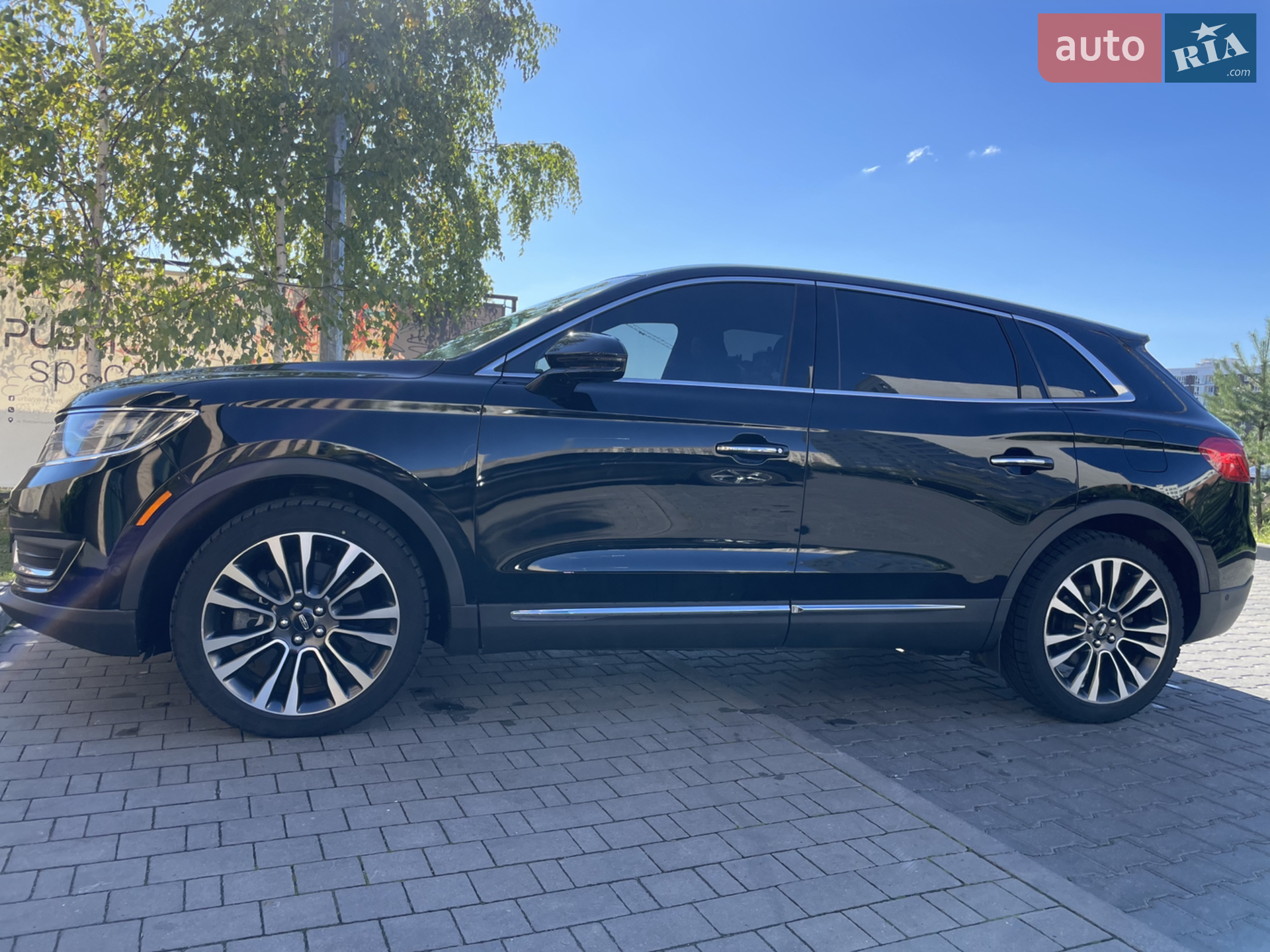 2017 Lincoln MKX - мініатюра 2