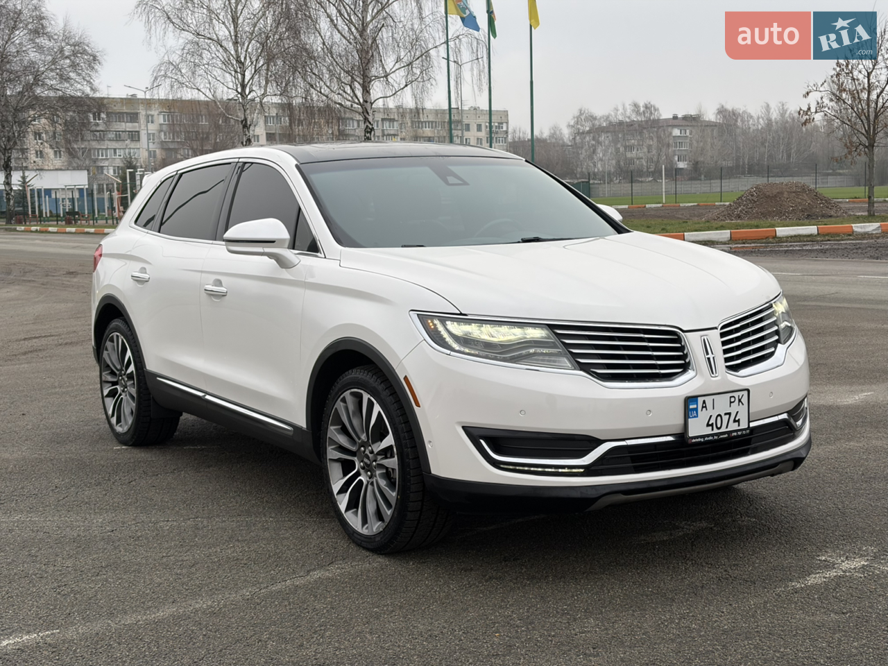2017 Lincoln MKX - мініатюра 20