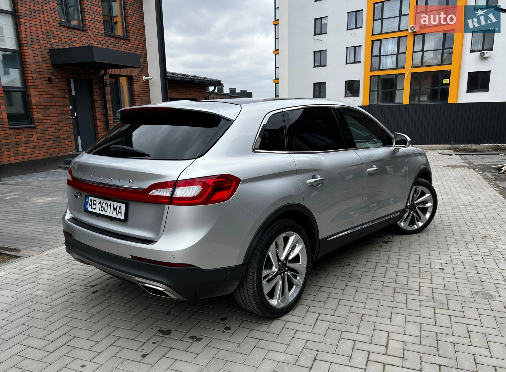 2016 Lincoln MKX - мініатюра 9