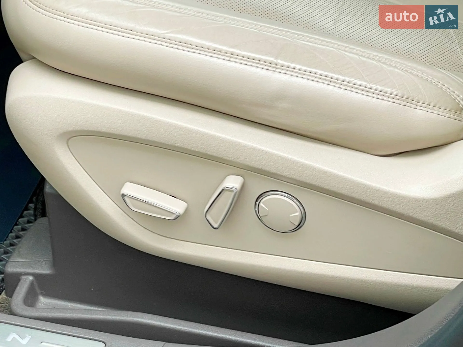 2015 Lincoln MKX - мініатюра 43