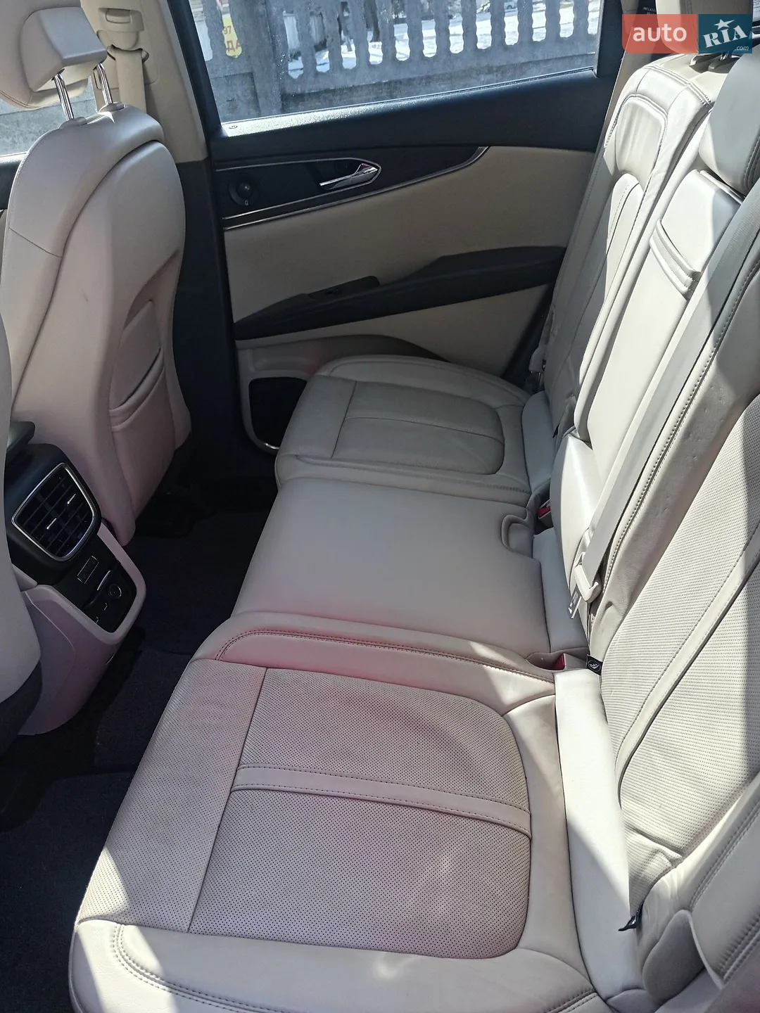 2015 Lincoln MKX - мініатюра 22