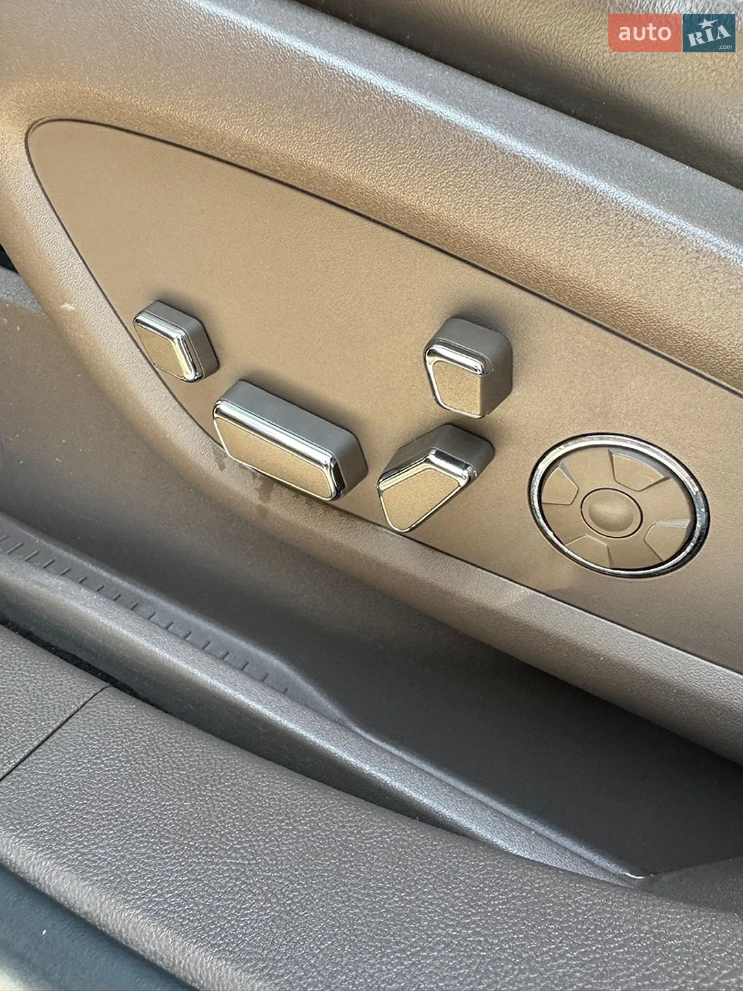 2016 Lincoln MKX - мініатюра 18