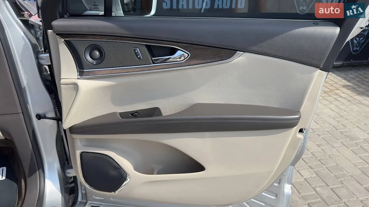 2016 Lincoln MKX - мініатюра 38