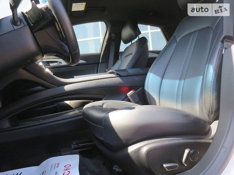 Седан Lincoln MKZ 2017 в Києві