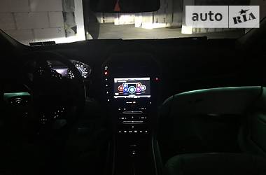 Седан Lincoln MKZ 2013 в 