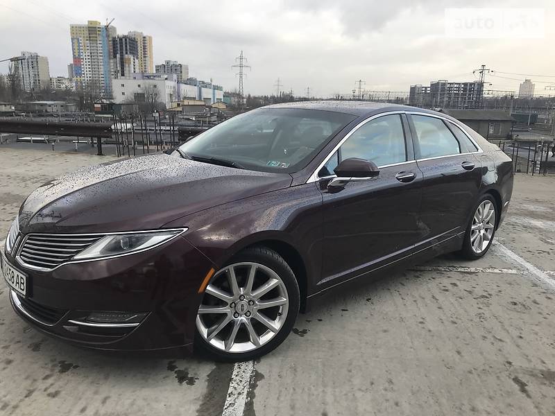 Седан Lincoln MKZ 2013 в 