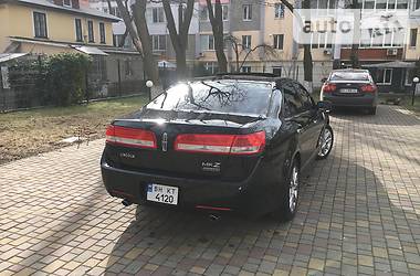 Седан Lincoln MKZ 2011 в 