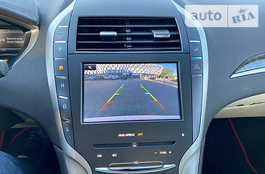 Седан Lincoln MKZ 2013 в 
