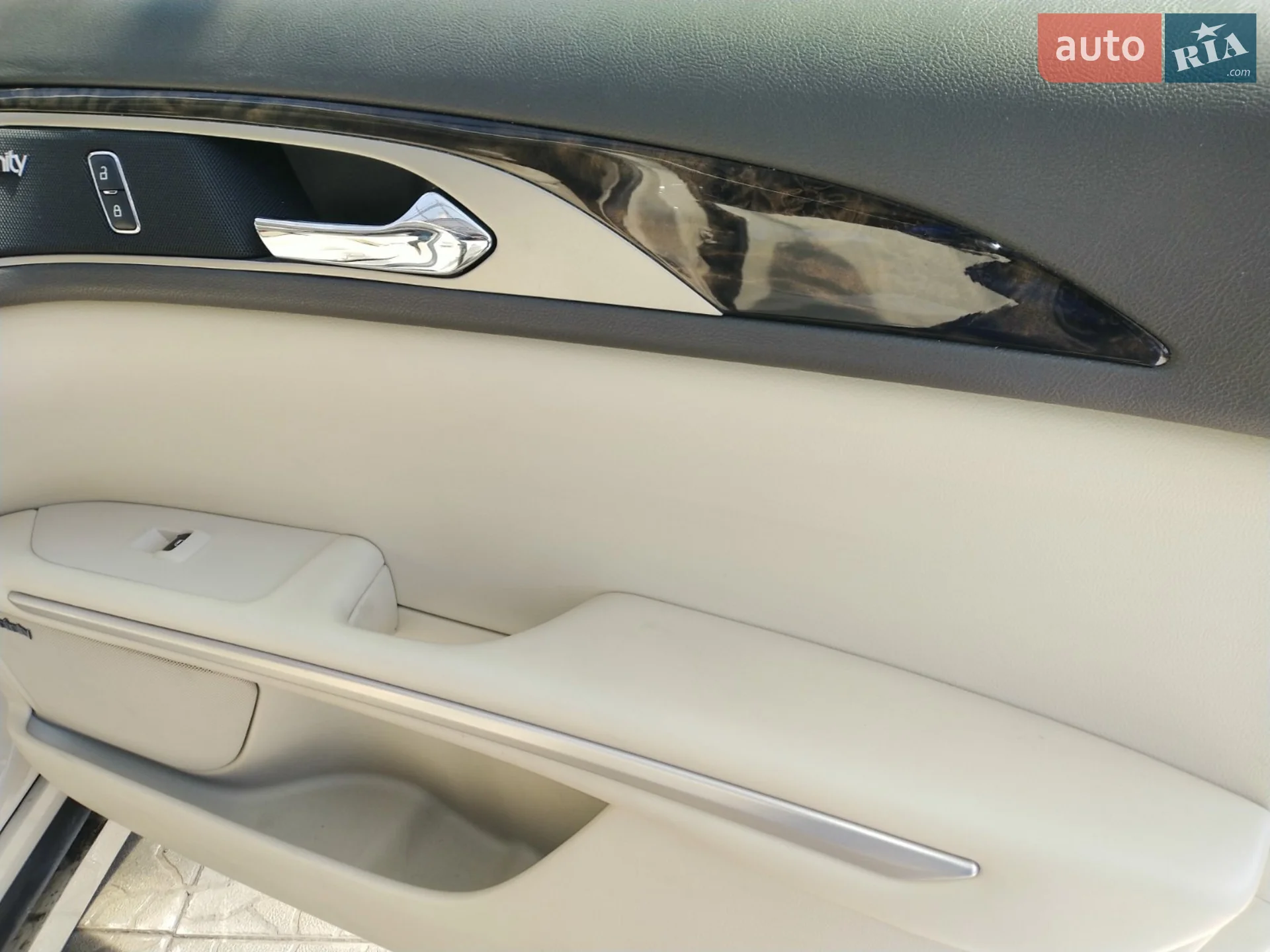 2015 Lincoln MKZ - мініатюра 12