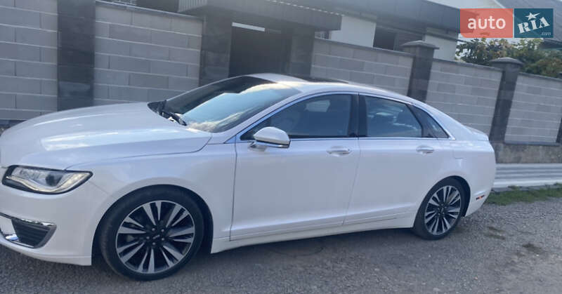 Lincoln MKZ 2017