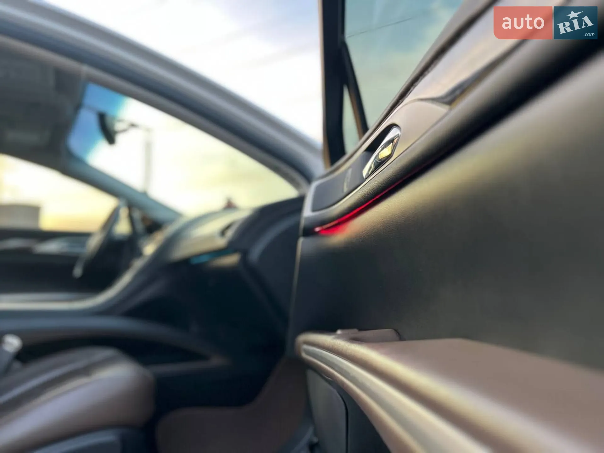2013 Lincoln MKZ - мініатюра 7