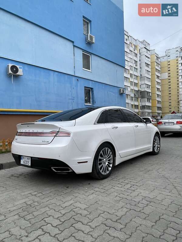 Седан Lincoln MKZ 2015 в Полтаві