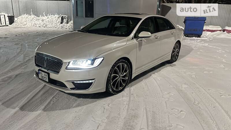 Lincoln MKZ 2019
