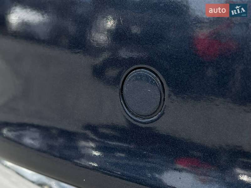 Седан Lincoln MKZ 2016 в Ровно