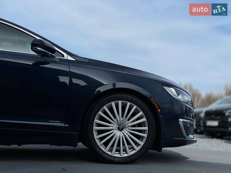 Седан Lincoln MKZ 2016 в Ровно