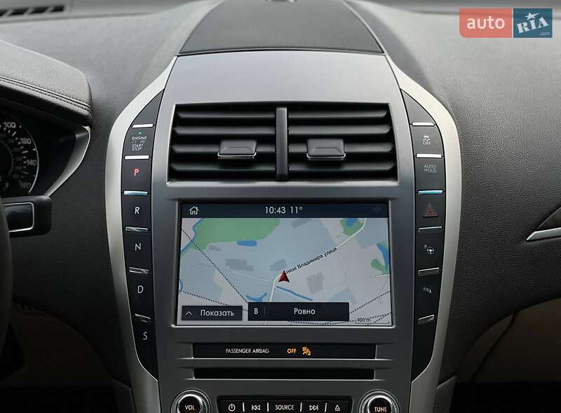 Седан Lincoln MKZ 2016 в Ровно