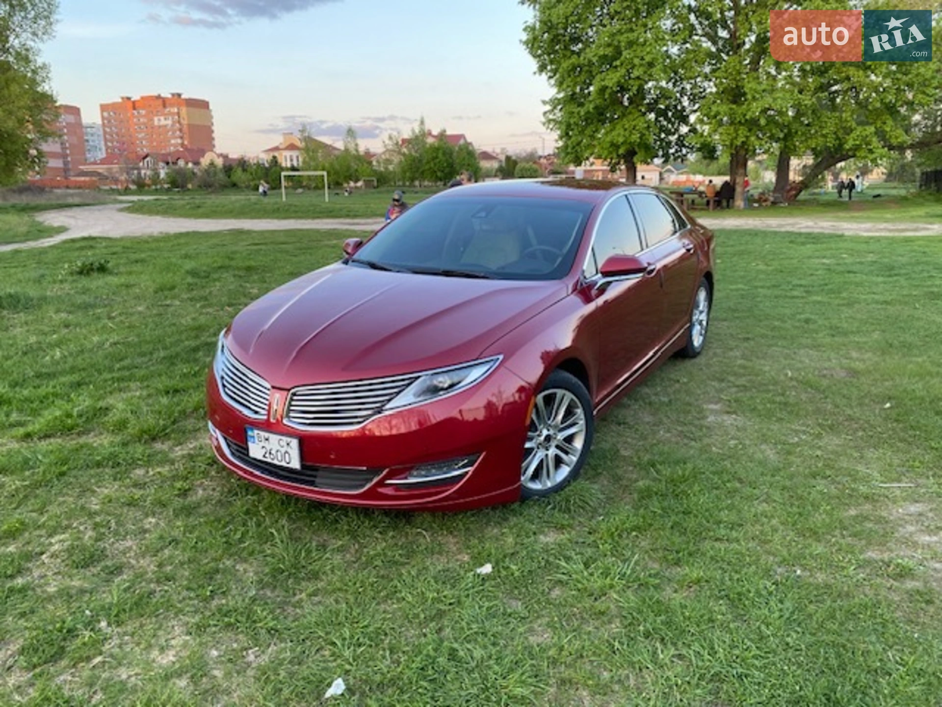 2013 Lincoln MKZ - мініатюра 2