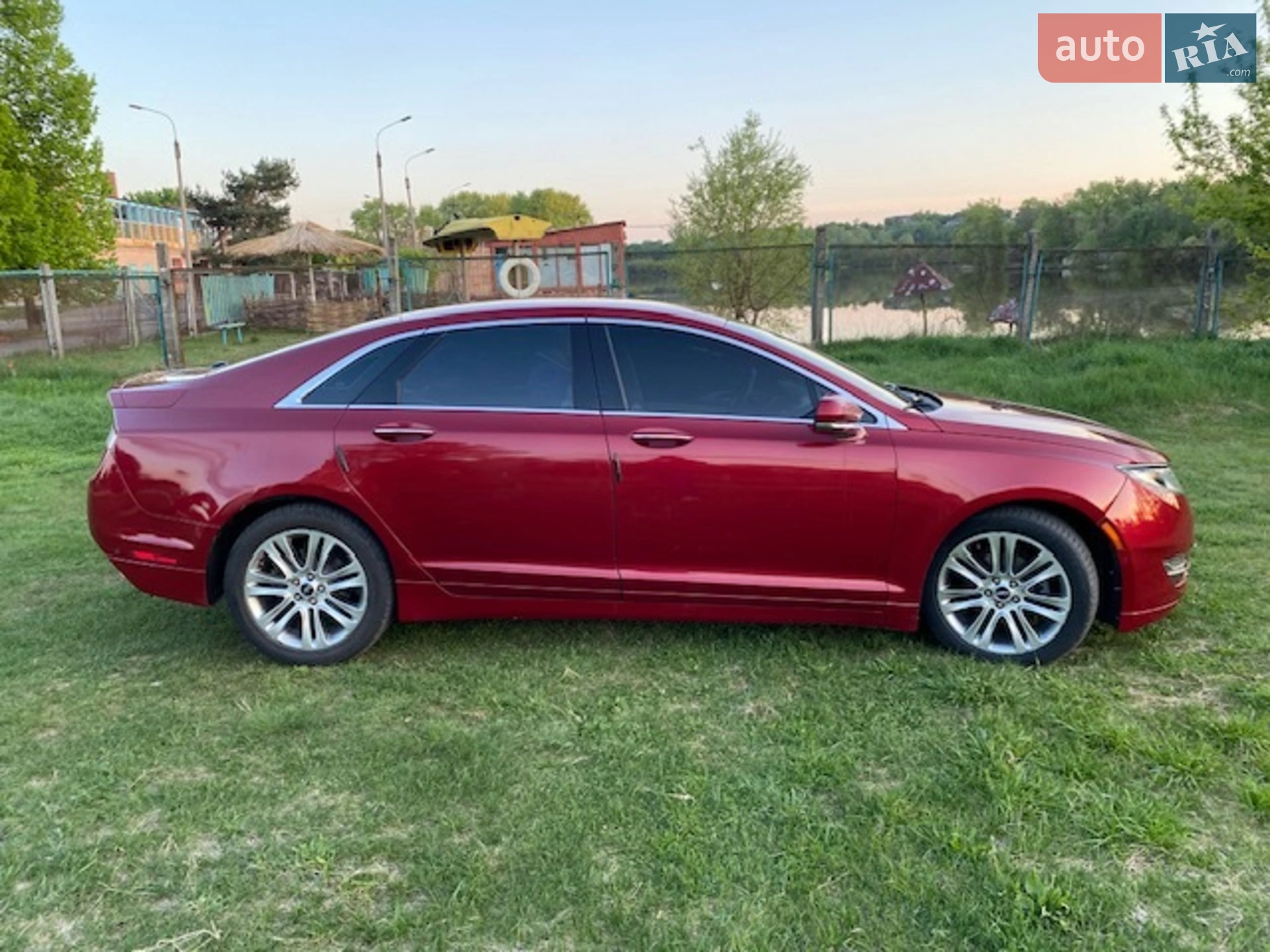 2013 Lincoln MKZ - мініатюра 4