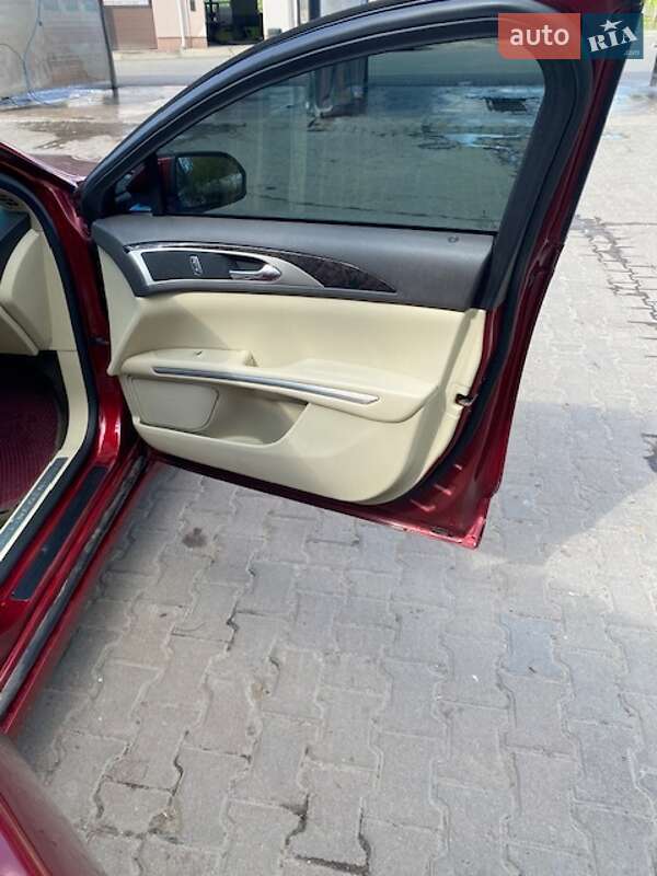 Седан Lincoln MKZ 2013 в Сумах