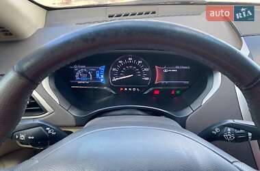 Седан Lincoln MKZ 2013 в 