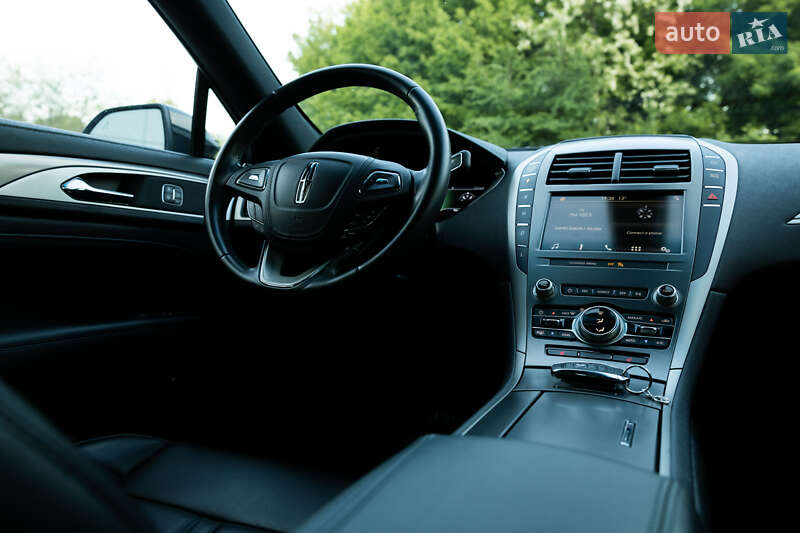Седан Lincoln MKZ 2019 в Днепре