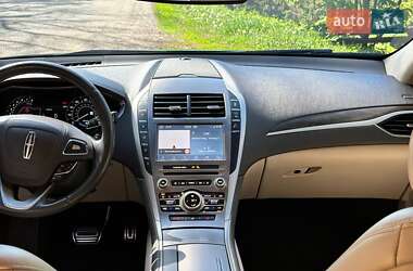 Седан Lincoln MKZ 2018 в 