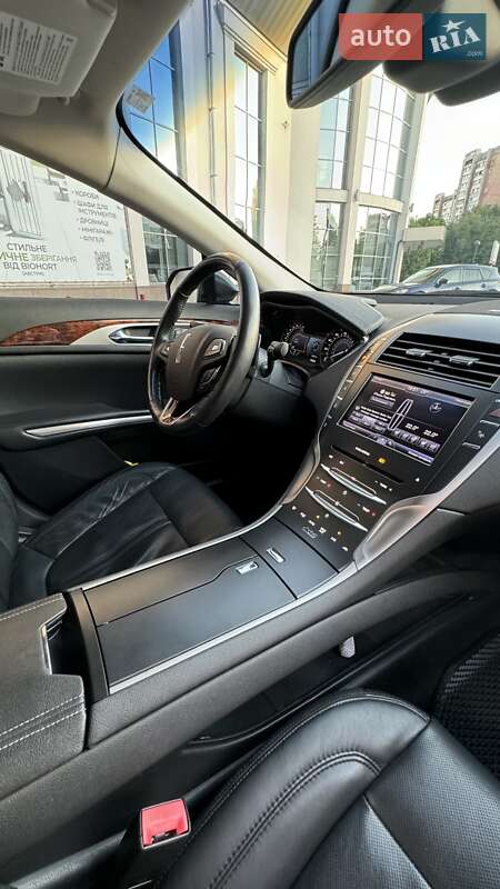 Седан Lincoln MKZ 2013 в Дніпрі