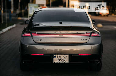 Седан Lincoln MKZ 2015 в Одесі