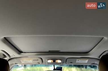 Седан Lincoln MKZ 2011 в 