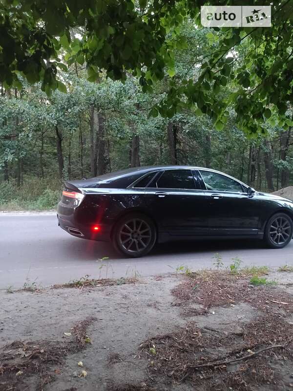 Седан Lincoln MKZ 2014 в Сумах