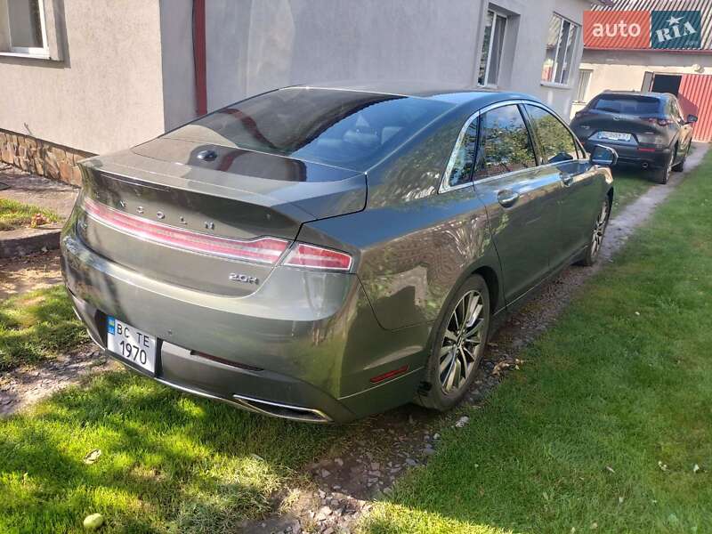 Седан Lincoln MKZ 2016 в Львові