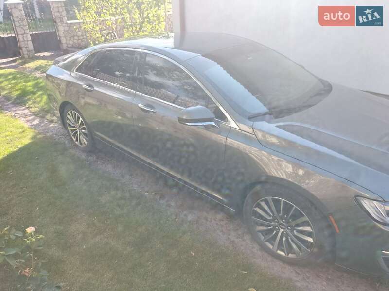Седан Lincoln MKZ 2016 в Львові