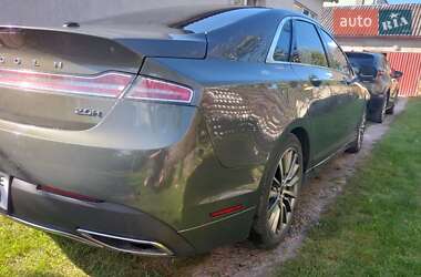 Седан Lincoln MKZ 2016 в 