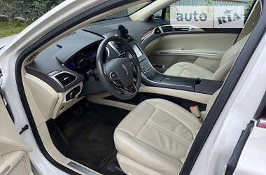 Седан Lincoln MKZ 2013 в Львове