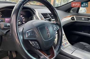 Седан Lincoln MKZ 2017 в 