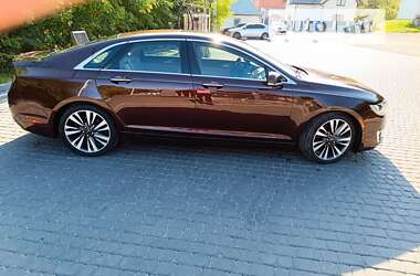 Седан Lincoln MKZ 2019 в Львові