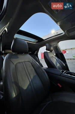 Седан Lincoln MKZ 2014 в 