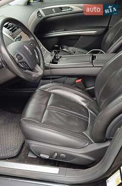 Седан Lincoln MKZ 2014 в 