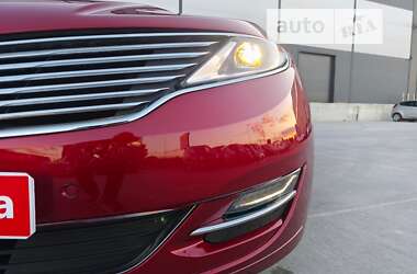 Седан Lincoln MKZ 2015 в Львове