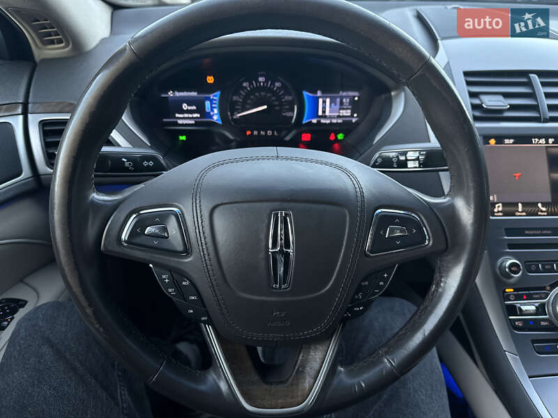 Седан Lincoln MKZ 2016 в Киеве
